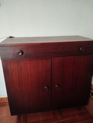 Mueble madera antiguo