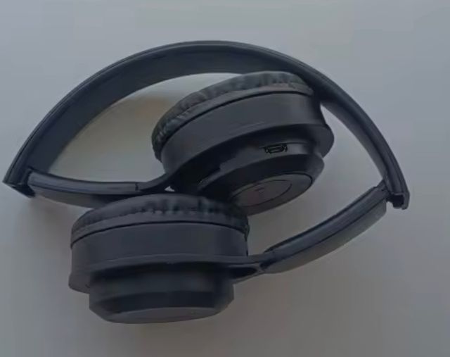 Auriculares Bluetooth negros