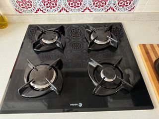 Encimera gas Fagor 4 fuegos y horno 