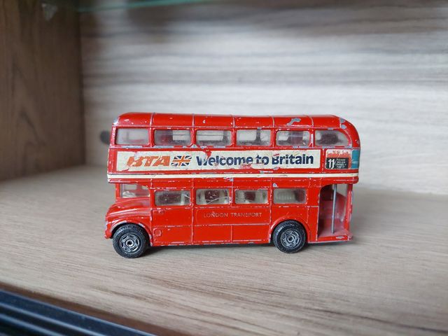 Autobús inglés Corgi vintage