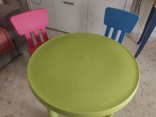 Mesa mammut + 2 sillas