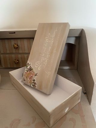 Scatola shabby chic beige in legno
