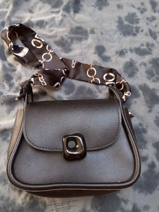 Bolso negro elegante