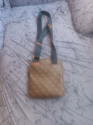 Bolso bandolera Guess marrón