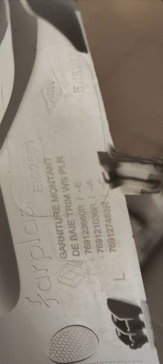 Montanti anteriori Clio 5