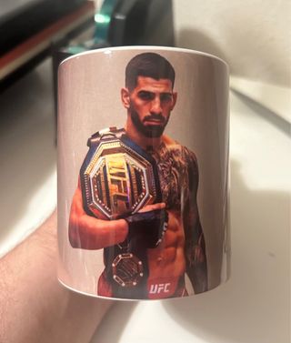 Taza Ilia Topuria UFC