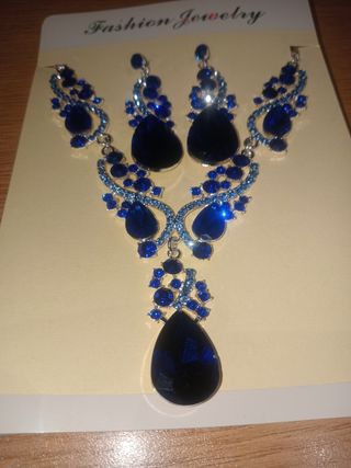Joyas azul marino: Collar y pendientes