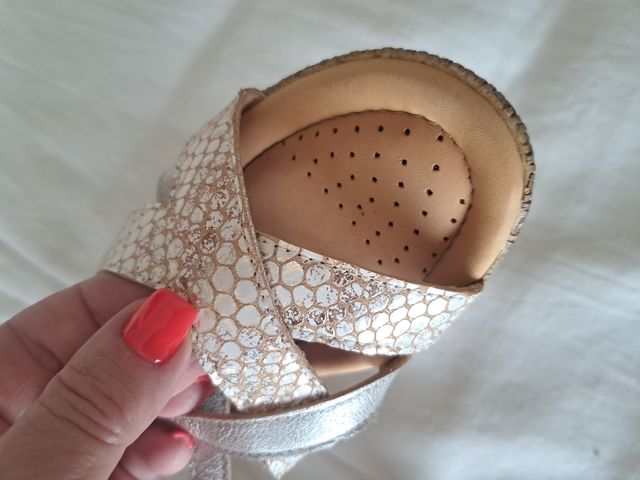 Sandálias em pele  Innocent Shoes 38 - Bege/Prata