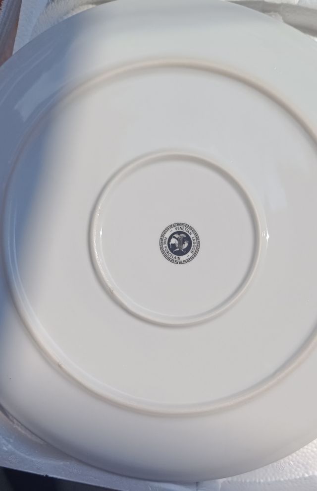 Piatti Decorati a Mano