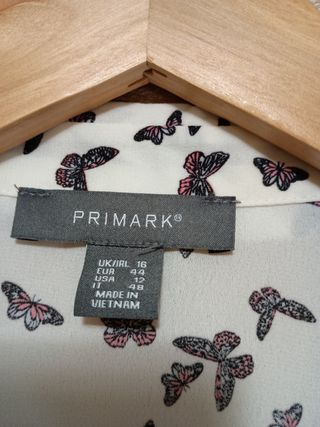 Blusa manga larga estampada 
