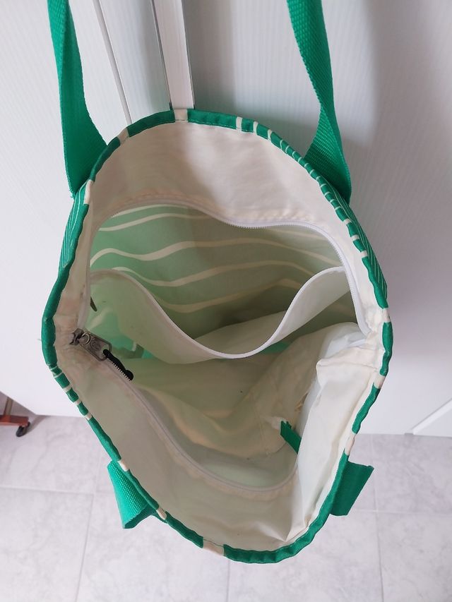 Eastpak - Borsa sportiva verde a righe