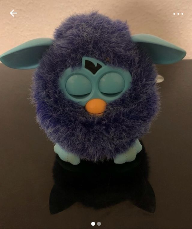 Furby morado,funciona perfectamente