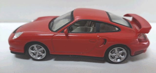 Miniatura Porsche 911 GT2 (1/43)