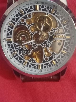 Reloj de pulsera antiguo