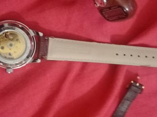 Reloj de pulsera antiguo