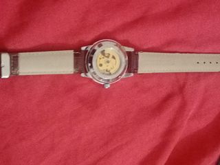 Reloj de pulsera antiguo