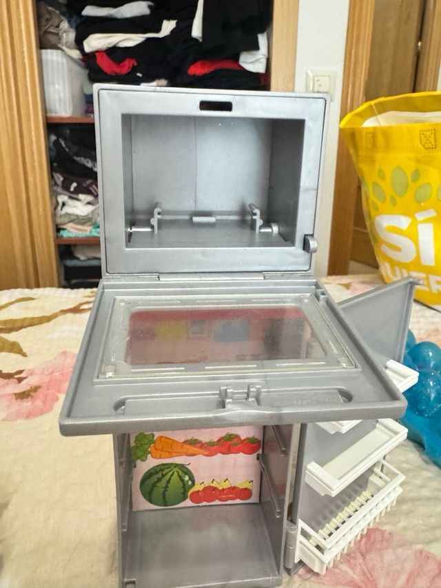 Nevera juguete Barbie