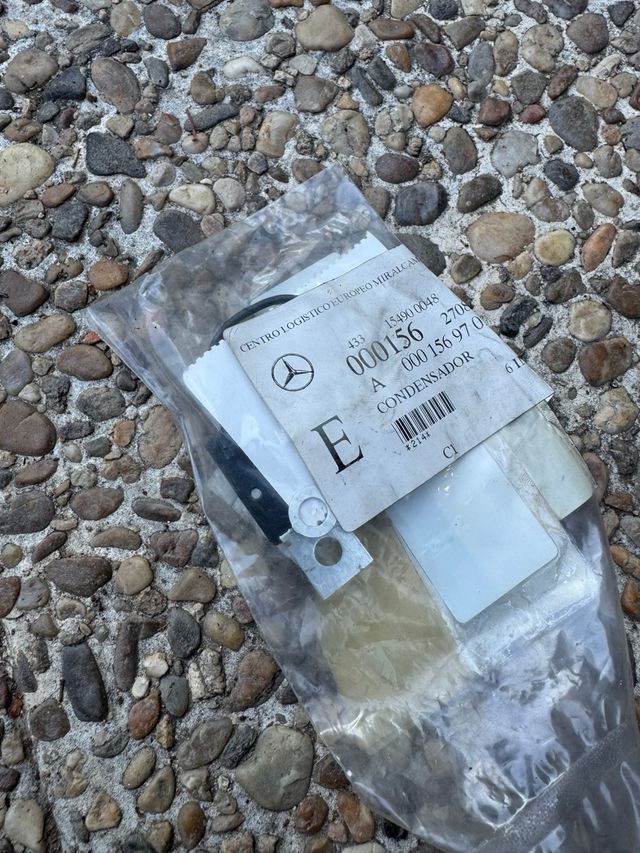 Condensador Mercedes 300 A 0001569700