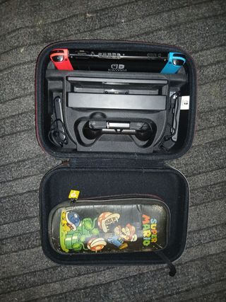 Nintendo Switch + accesorios
