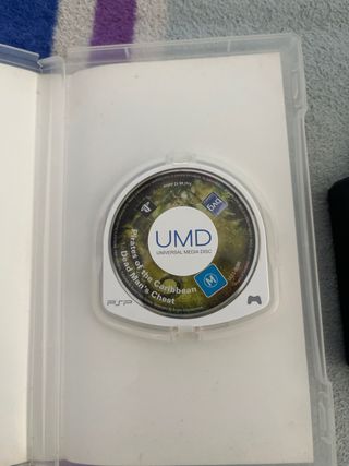PSP roja - Pack accesorios + juegos