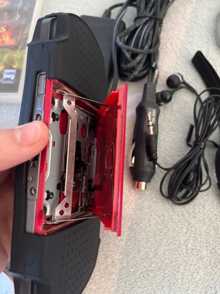 PSP roja - Pack accesorios + juegos