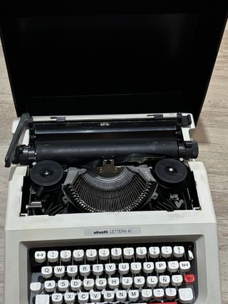Olivetti Praxis 150 II + Lettera 42 / Precio und