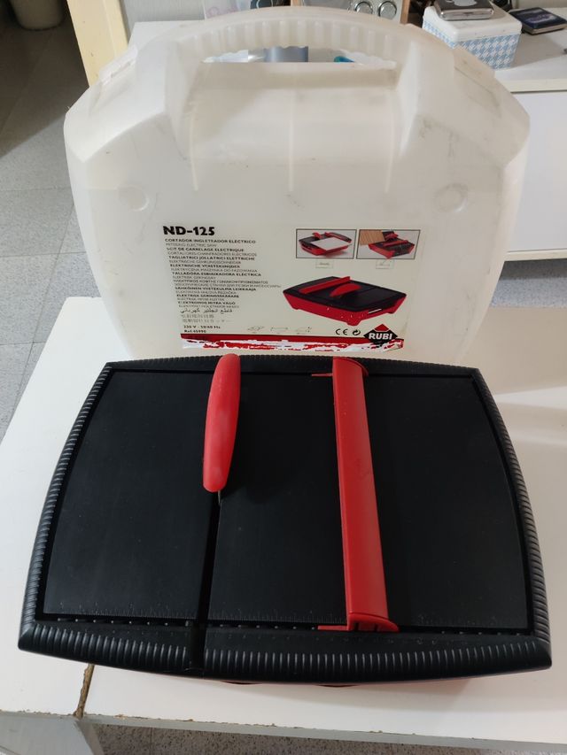 Cortadora de cerámica al agua Rubi ND-125