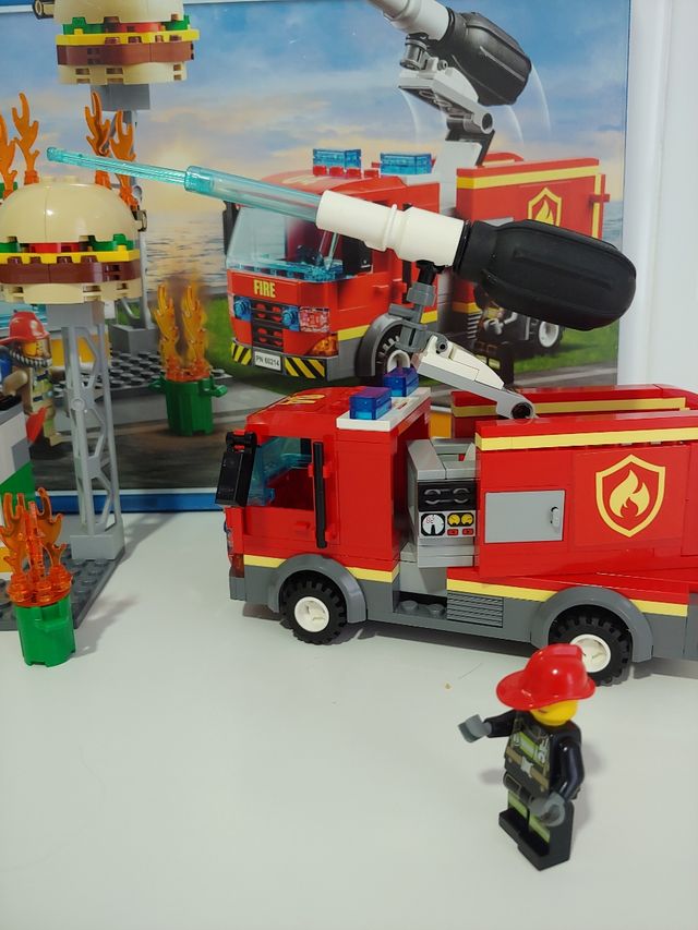 Lego City 60214 - Camión Bomberos