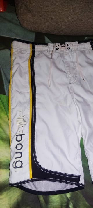 2 Bermudas Billabong quicksilver