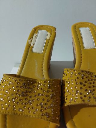Sabot oro/giallo zeppa