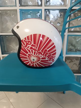 Casco moto vintage Pin Up marca DMD