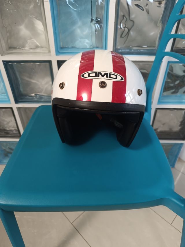 Casco moto vintage Pin Up marca DMD