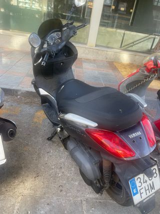Yamaha X-Max 250cc - Scooter
