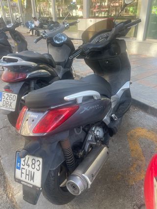 Yamaha X-Max 250cc - Scooter