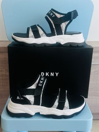 Sandalias DKNY negras c/lentejuelas