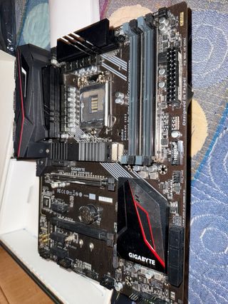 Gigabyte Z390 GAMING X - Placa base LGA 1151