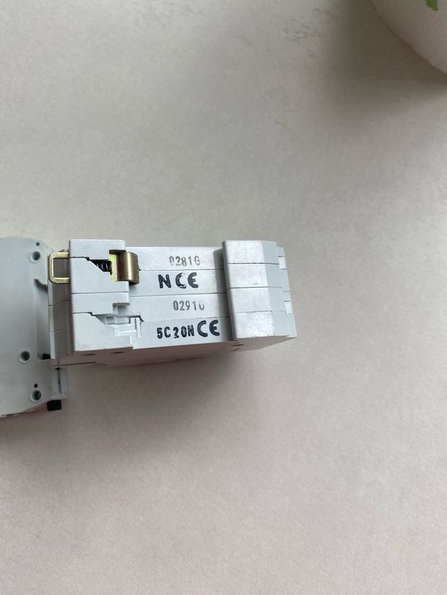 Magnetotérmicos ICPN25A y 20A