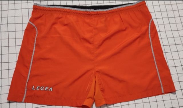 Shorts Legea laranja tamanho L