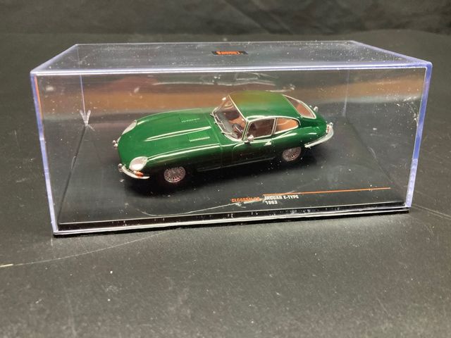 Jaguar E-Type 1:43 Ixo