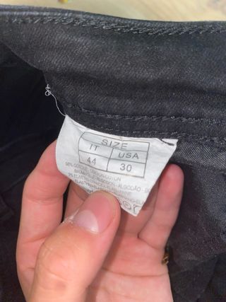 Shorts rotos AREA ZERO negros