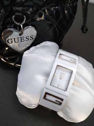 Reloj Guess mujer blanco