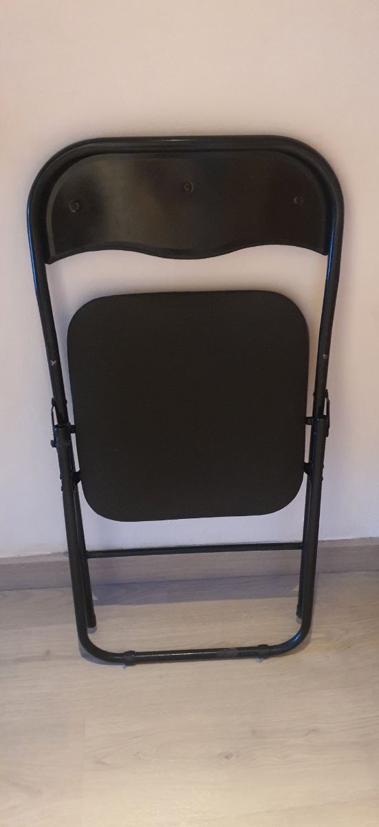 Silla plegable negra
