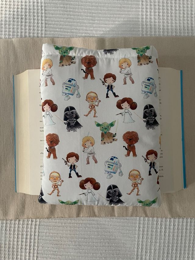 Funda Libro grande Star Wars