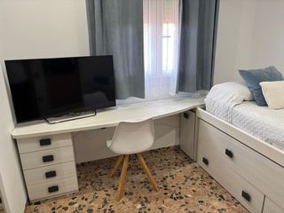 Dormitorio juvenil con cama nido