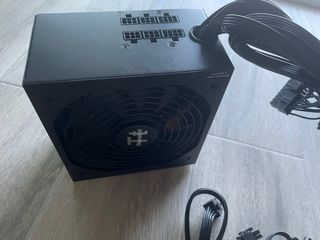 Fuente de alimentación PC 700W