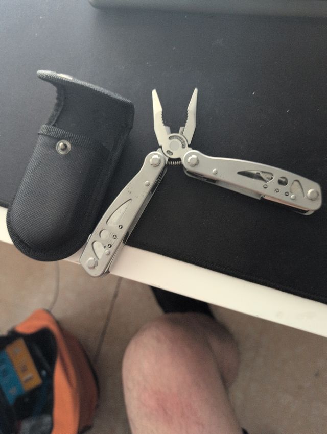 Navaja multiusos compacta