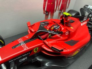 Burago Ferrari SF-23 Sainz 1/18