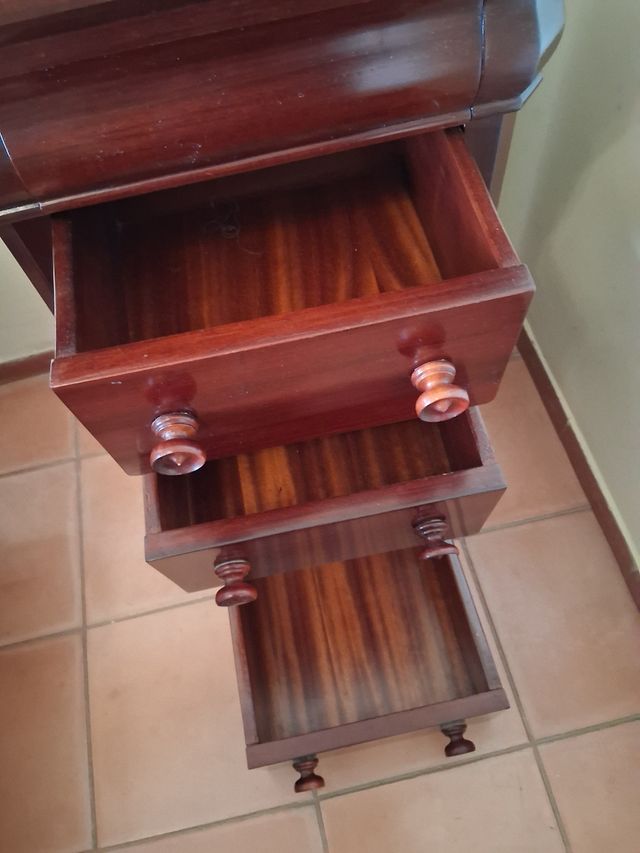 Mesilla noche 3 cajones - Caoba