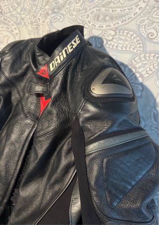 Mono piel Dainese talla 40