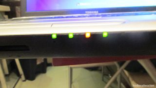 Portátil Toshiba Satellite y bolsa de regalo